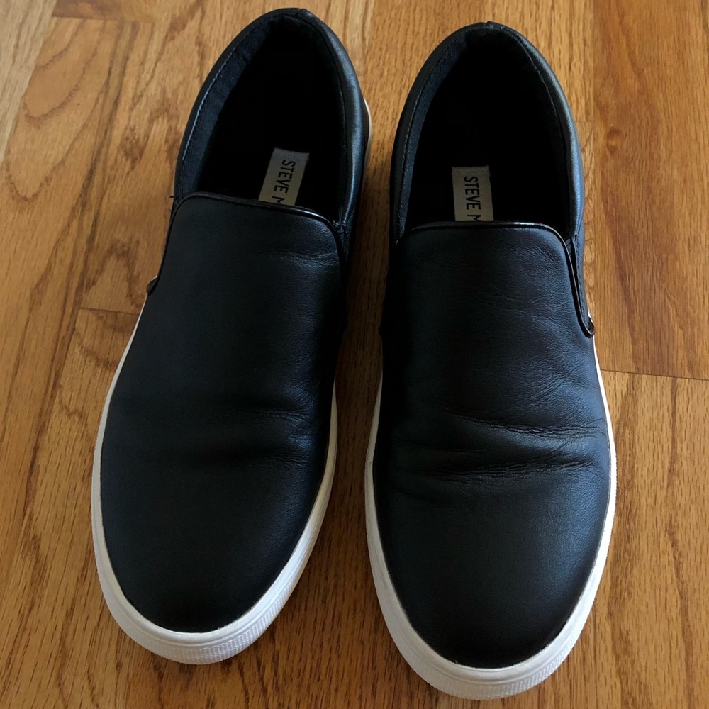Like New Steve Madden Sneakers